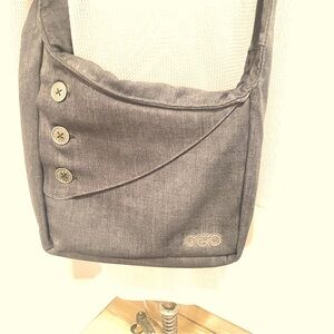 NWOT Ogio Brooklyn Crossbody Black
